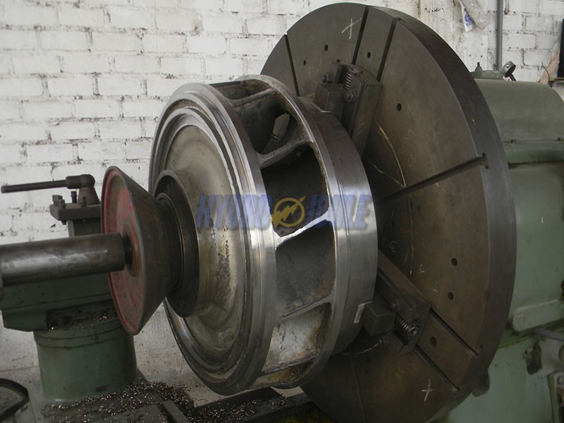 Mantenimiento integral de turbina Francis (C.H. Virú)